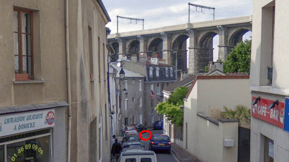 Rue du Docteur Vuillieme in Meudon showing a closer up view of the location where André Kertész took his famous photograph; The actual site is further down the road and is marked with a re circle.