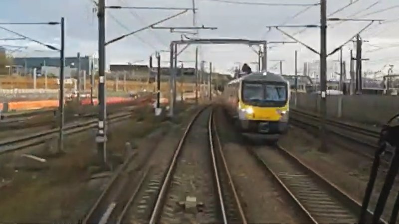 Screencap of video depicting cab ride from Ealing to Paddington December 2019.