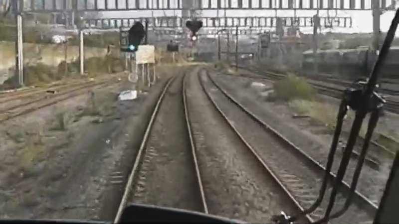 Screencap of video depicting cab ride from Ealing to Paddington December 2019.