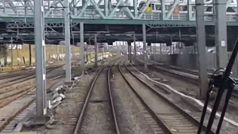 Screencap of video depicting cab ride from Ealing to Paddington December 2019.