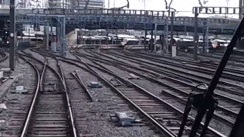 Screencap of video depicting cab ride from Ealing to Paddington December 2019.