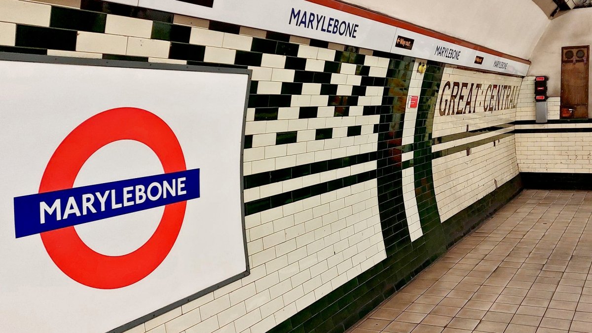 Station name Marylebone: In both roundel enamel and tiled versions (as Great Central)